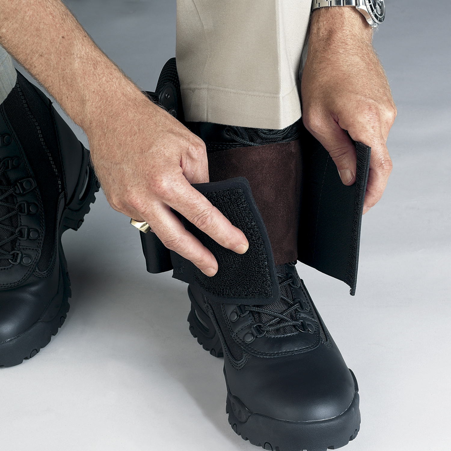 leather boot expander