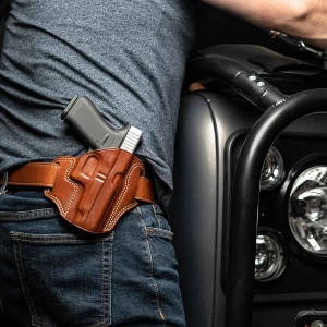 Best Leather Holster for the Glock 19: Royal Guard 2.0 + Top Alternatives